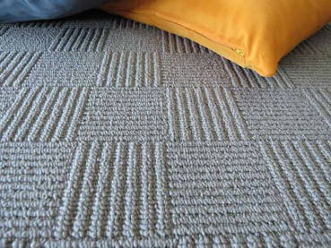 Teppichlkästchen beige