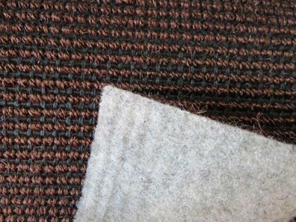 Grober Sisal Teppich mit Vliesrücken
